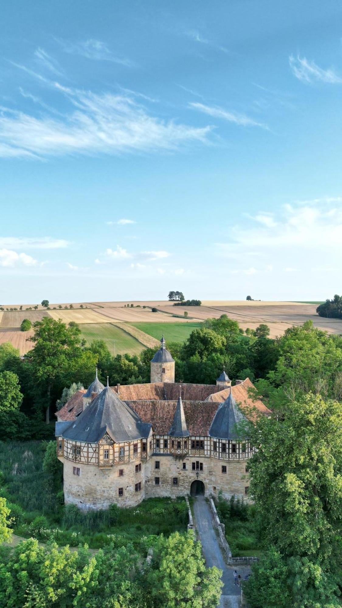 Urlaub Im Wasserschloss Irmelshausen Hochheim Kamer foto